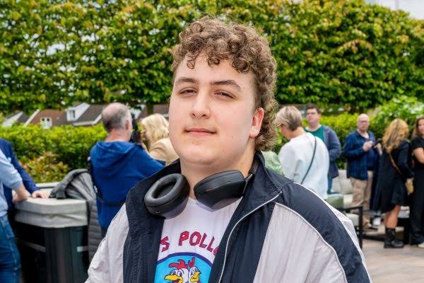 Lucas Bauer zeigt beeindruckende Gewichtsabnahme: „Von Größe 2XL auf L/M“